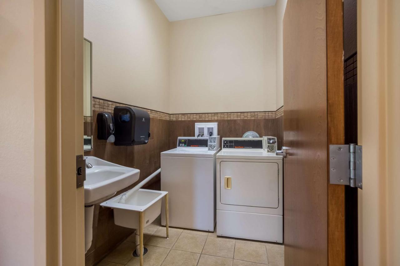 Surestay By Western Rend Hotel Whittington