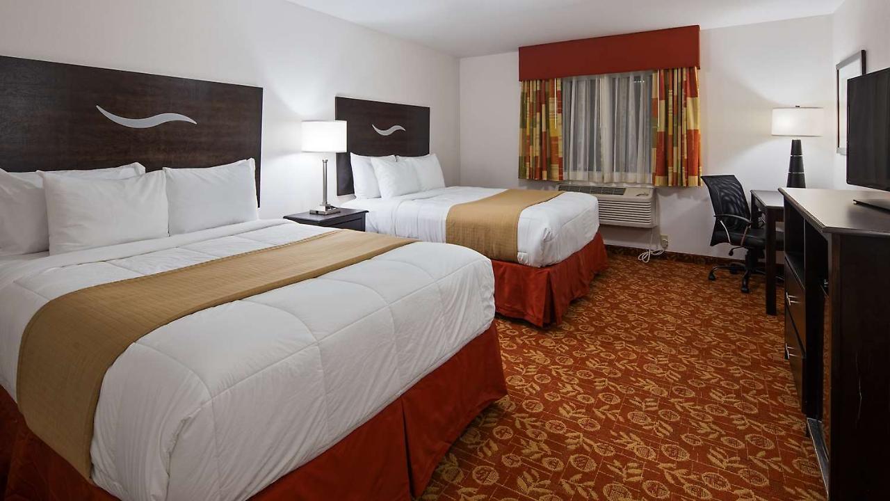 Hotel Surestay By Western Rend